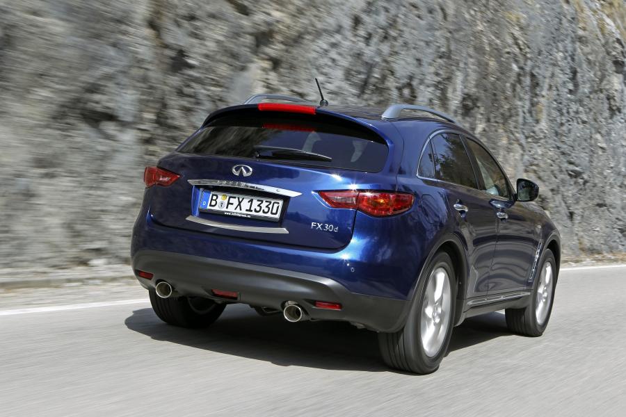  Infiniti FX30d GT Premium 2012 года  (фото 16 из 32)